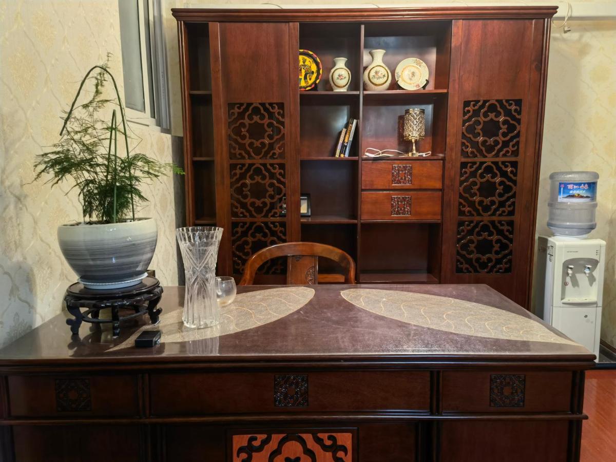 Mama Naxi Guesthouse Лиджанг Екстериор снимка